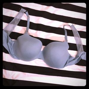 Incredible by VS lightly lined Demi bra
